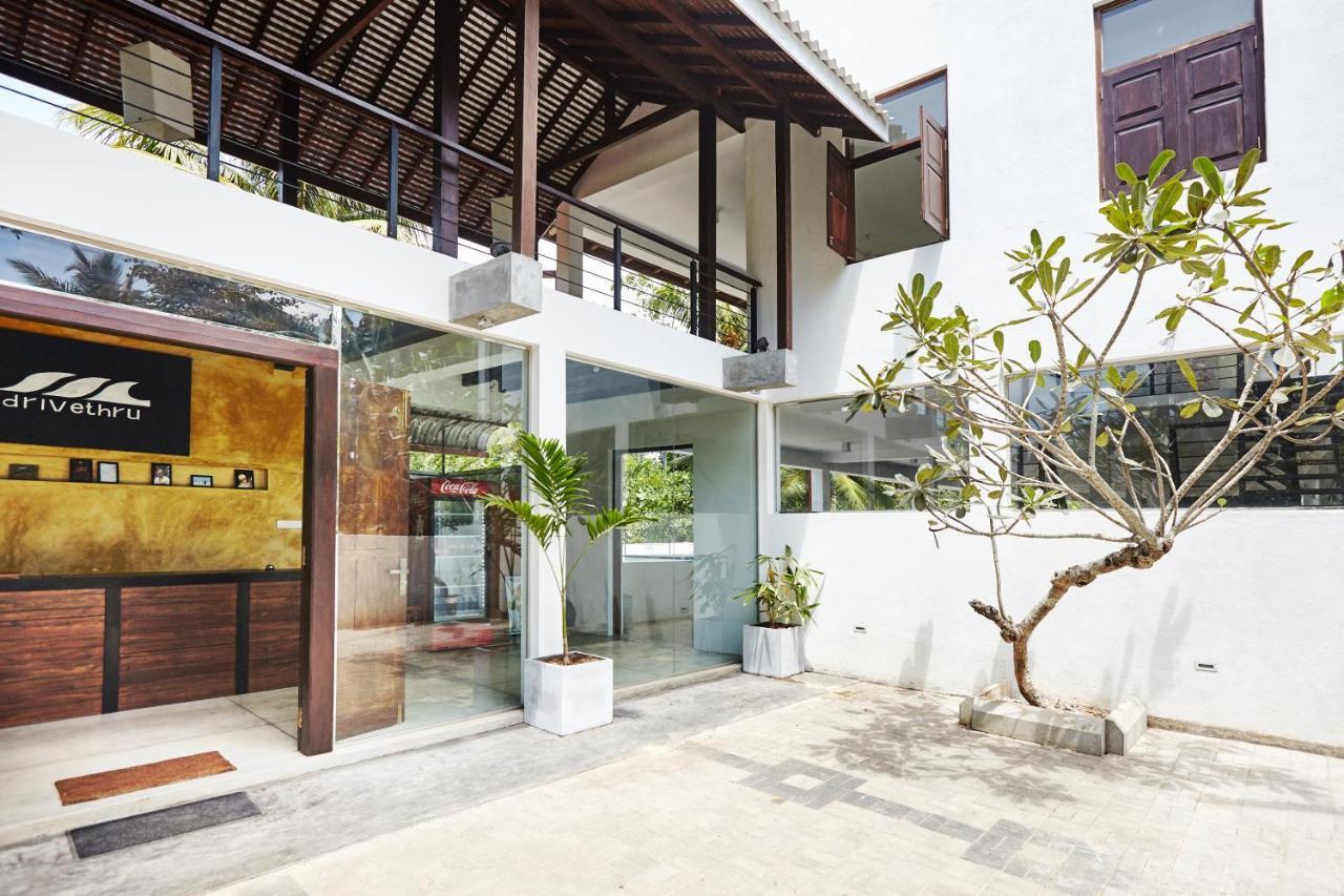 Drivethru Hostel Polhena 외부 사진